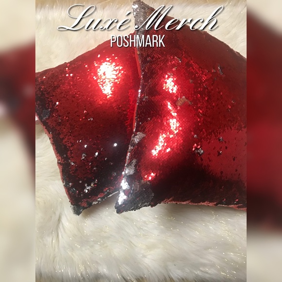 ♥️2pc Red & Silver Sequined Mermaid Pillows - Picture 1 of 6